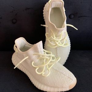 Exclusive YEEZY BOOST 350 ✅